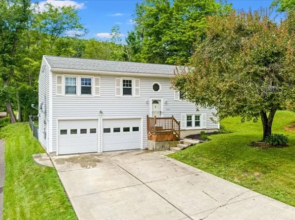 1009 Hazel Ave, Endicott, NY 13760