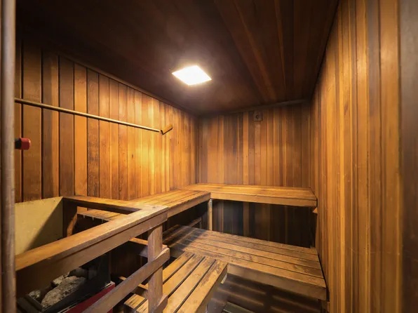 1111 River Road image 11 of 13