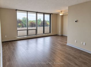 101 Prudential Dr #309, Toronto, ON M1P4S5