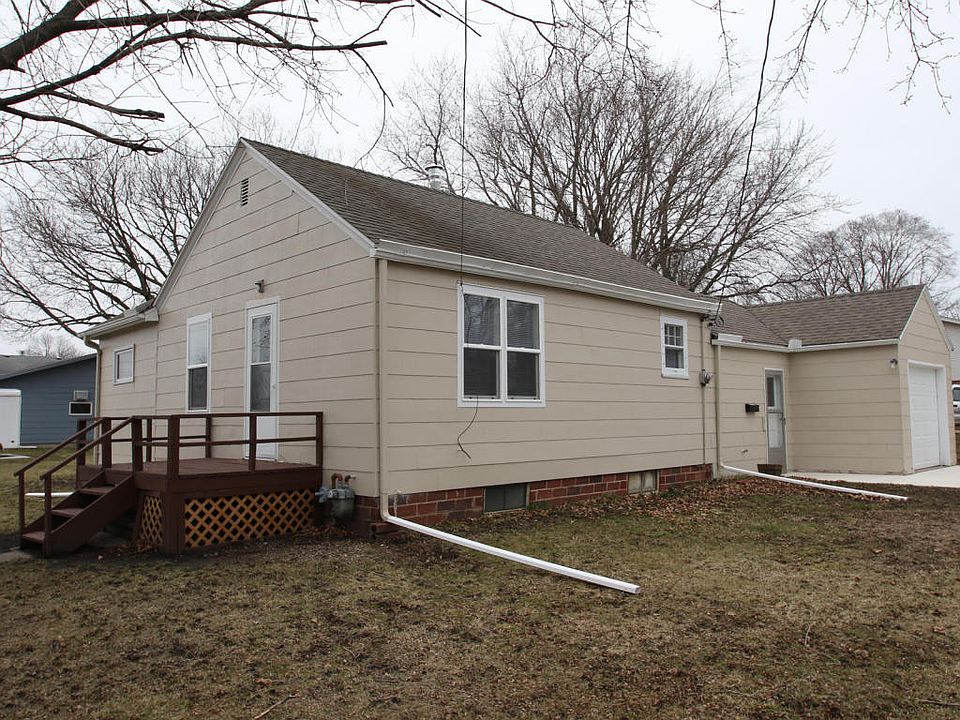 1st image of 1002 15th St