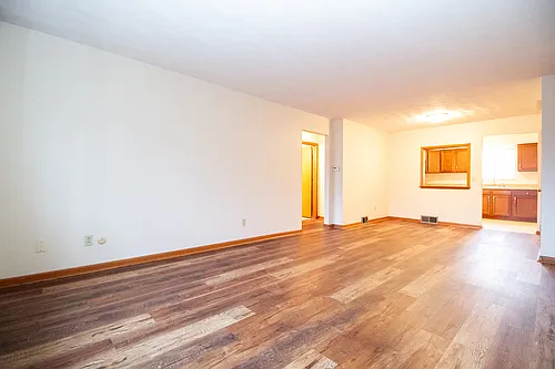 2962 Carskaddon Ave #1 — Photo 5