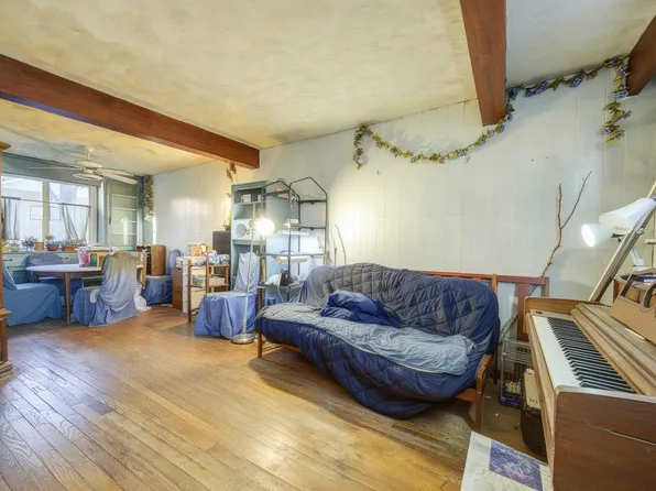 216-76 68th Avenue image 3 of 19