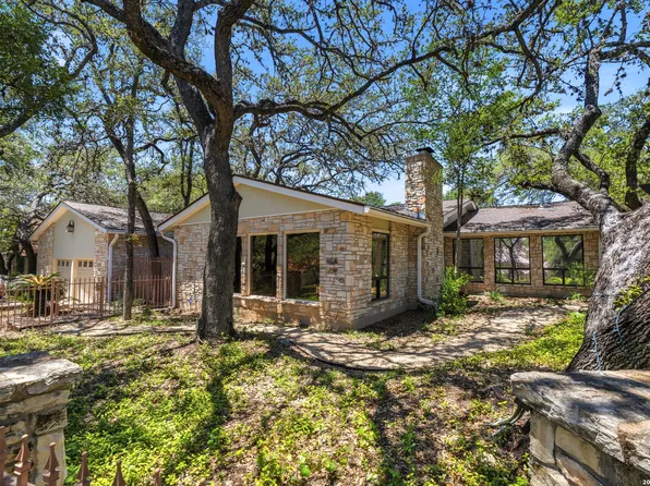 3243 Swandale St, San Antonio, TX 78230