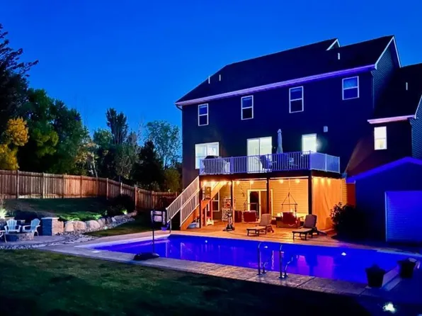 3372 James Ct, Prior Lake, MN 55372