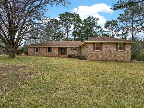 207 Bryant St, Petal, MS 39465