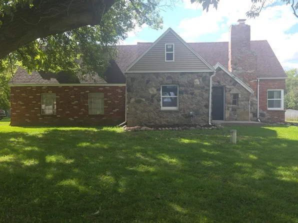 1491 Iva St, Burton, MI 48509