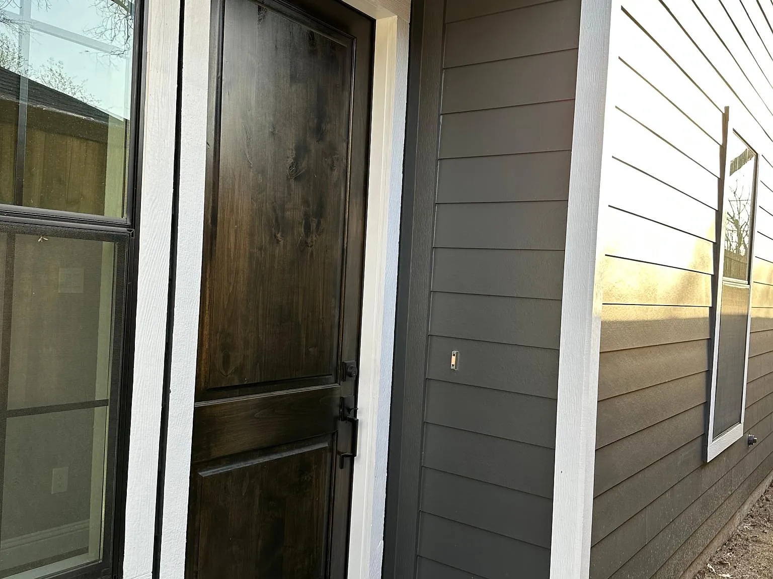 3 bed, 2381 sqft, $3,800 — Photo 3