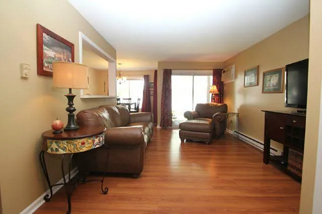 20 E Pembroke Rd #60 — Photo 2