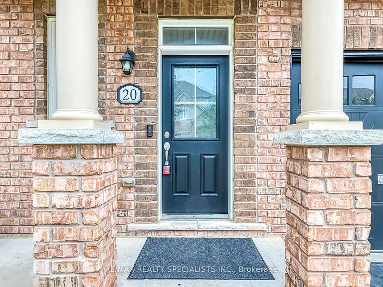 20 Wellman Cres — Photo 3