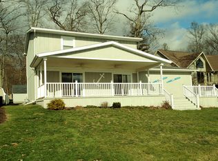 970 Lakeside Dr, Rome City, IN 46784