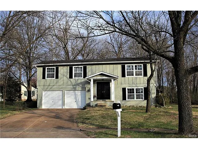 1810 Enola Ct photo 1