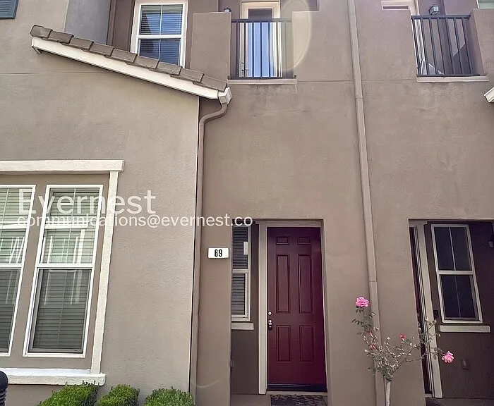 69 Ede Ln — Photo 1