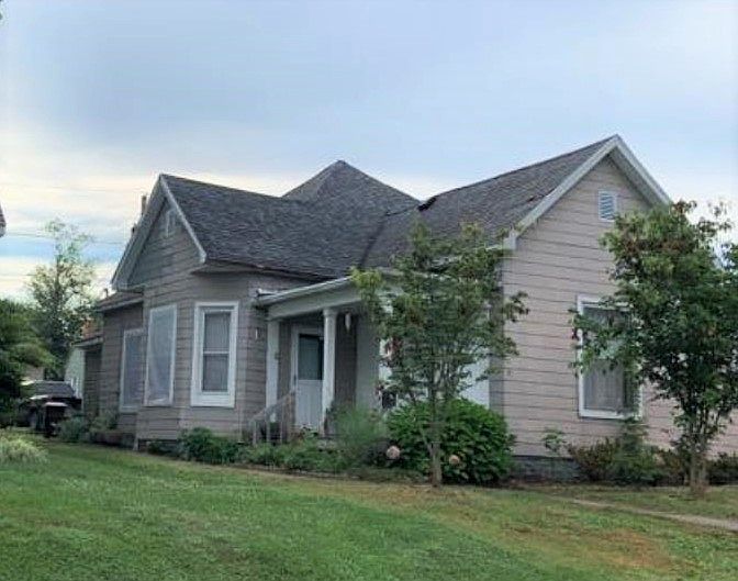 2nd image of 610 S Lambert St