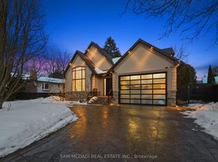 3168 Lakeshore Rd W, Oakville, ON L6L 1J6