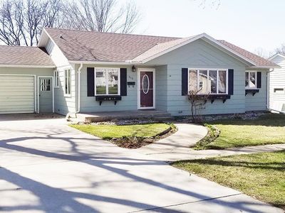 516 Colorado Ave NW, Orange City, IA, 51041
