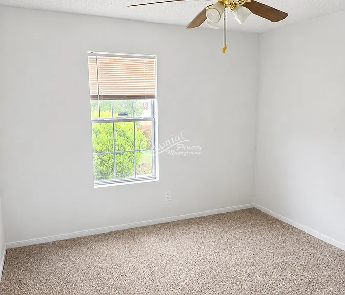 4306 Fieldcrest Dr — Photo 8