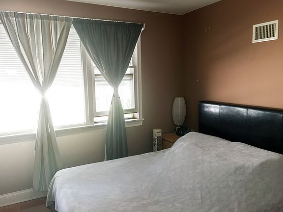 5th image of 8234 Caldwell Ave