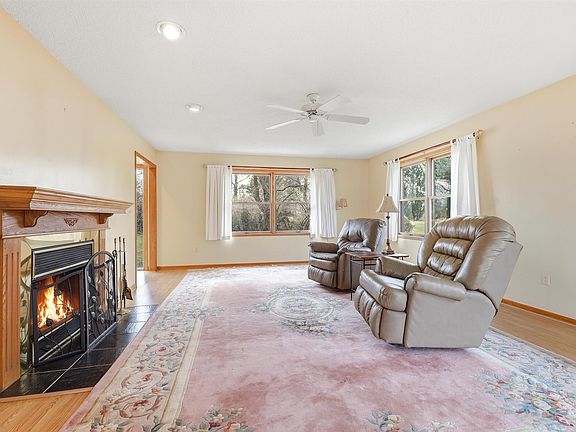 4th image of 4A138 Winchester Dr
