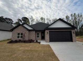 1 Woodhaven Ct, Jacksonville, AR 72076
