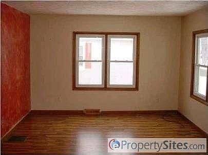 4th image of 47 Mill St