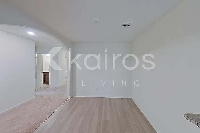 3 bed, 2.0 bath, 1414 sqft, $1,875 — Photo 4