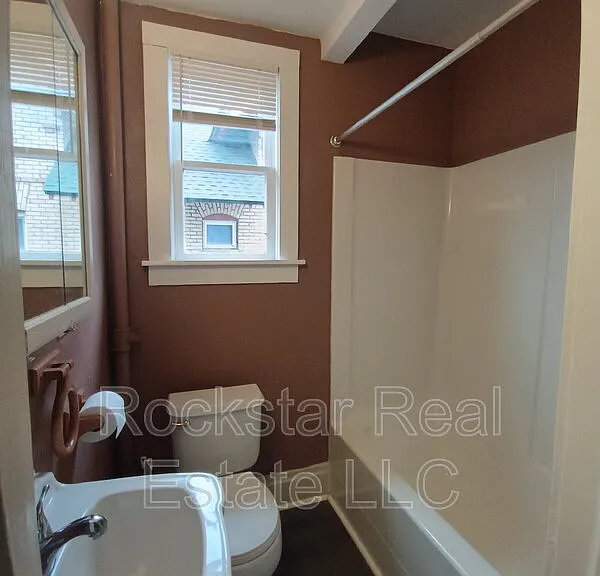 519 E Ermina Ave — Photo 19
