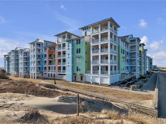 3738 Sandpiper Rd APT 422B, Virginia Beach, VA 23456