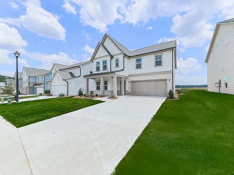 611 Elwick Ln — Photo 36