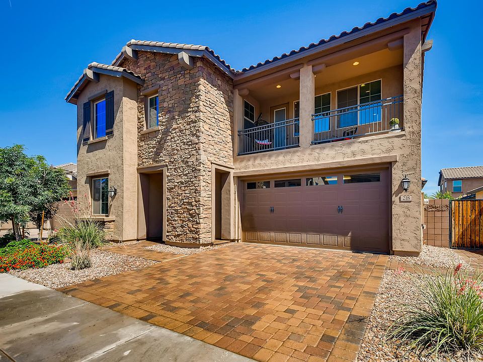 1st image of 218 E Canyon Way