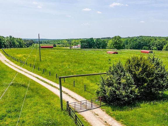 3rd image of 18618 Hwy 47