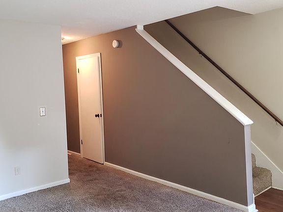 3rd image of 100 Kimeran Ln APT D