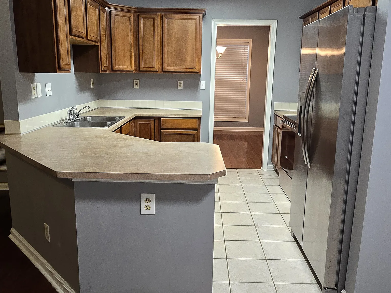 3 bed, 2.5 bath, 1446 sqft, $1,850 — Photo 4