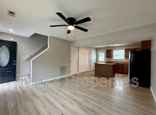 1407 W Main St APT 7, Milton, WV 25541