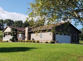 3739 Canoe Run Rd, Jersey Shore, PA 17740