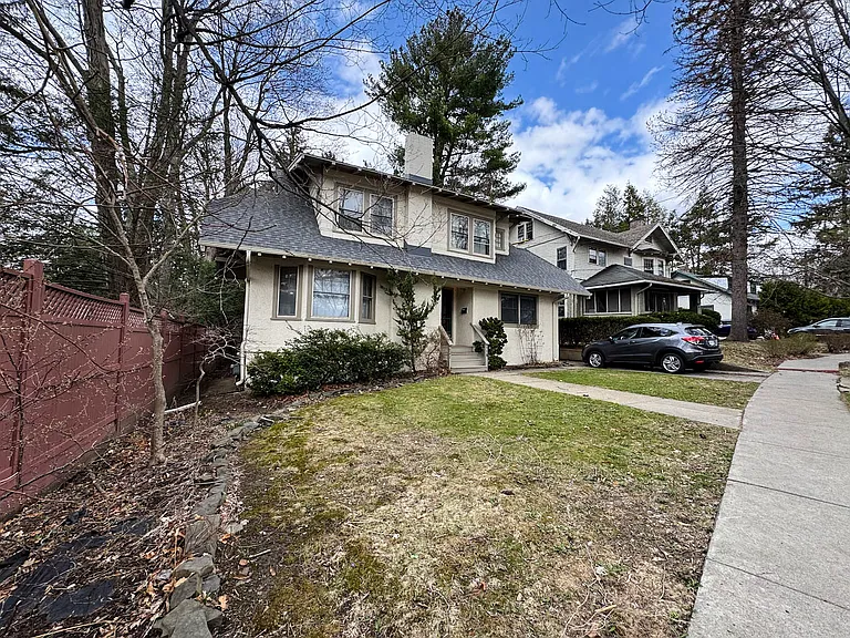 118 Wait Ave — Photo 26