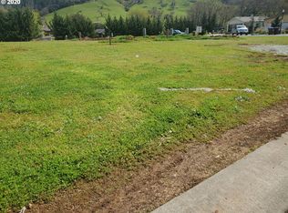 126 Knoll Ridge Ct #20, Myrtle Creek, OR 97457