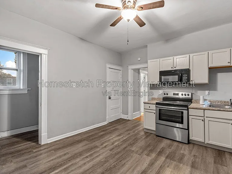 2732 Utah St #B — Photo 4