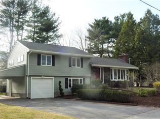 30 Lenox Rd, Cranston, RI 02920