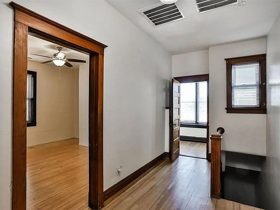 2nd image of 3115 Meramec St #2F