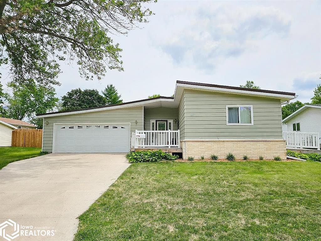 905 S Washington St, Lake Mills, IA 50450 Zillow