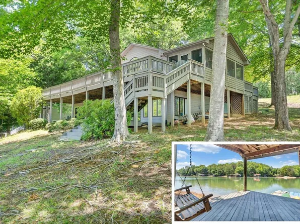 194 Kings Way, Wirtz, VA 24184