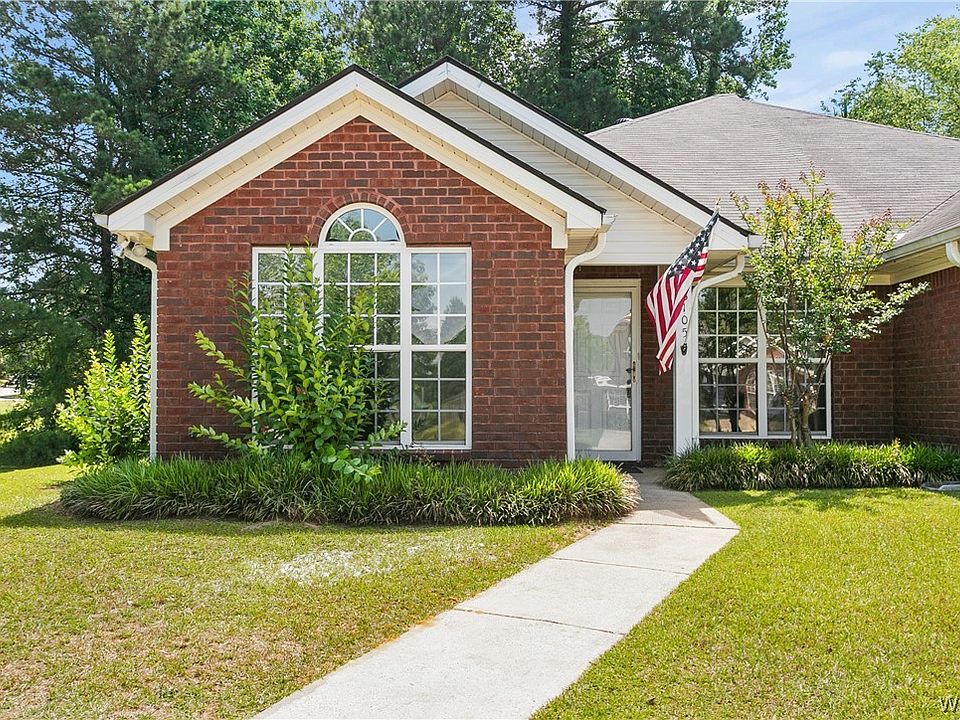 1st image of 6105 Covington Villas Dr