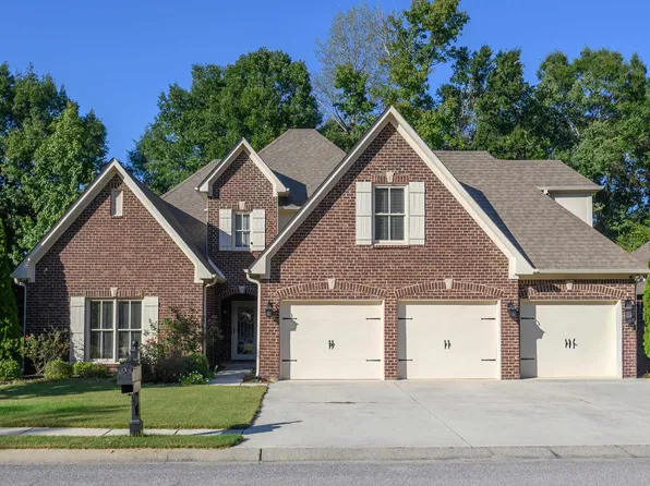 276 Macallan Dr, Pelham, AL 35124