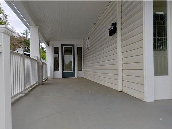 4th image of 524 1/2 King St