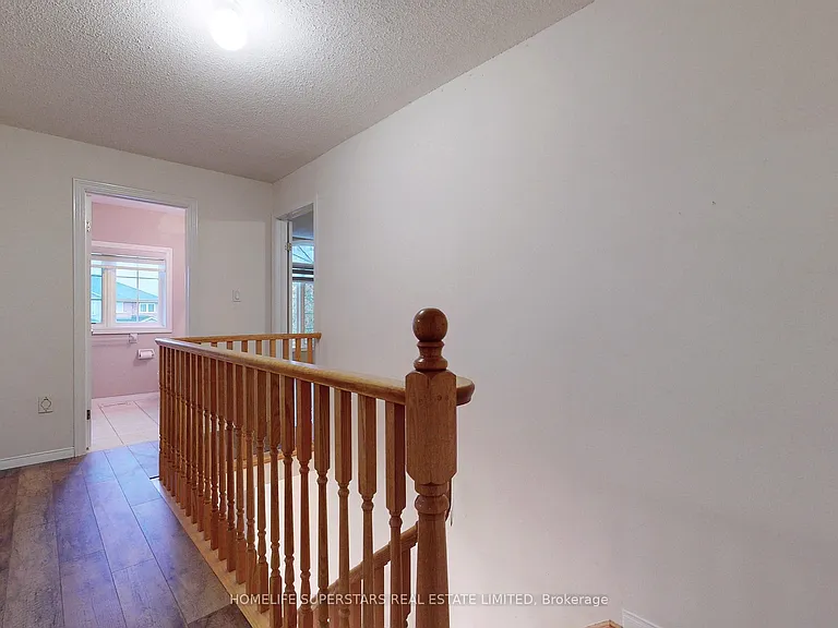 32 Holkham Ave — Photo 15