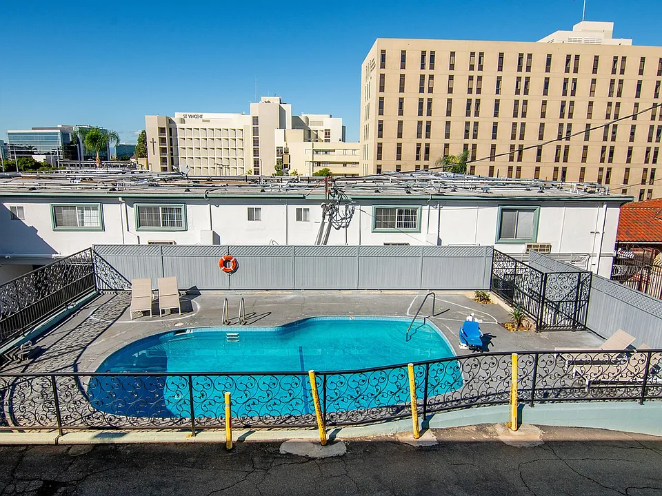 Royal Viking Apartments