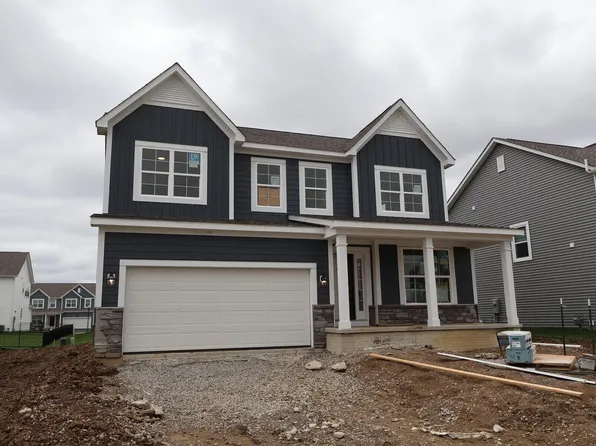 69 Banyan Dr, Lewis Center, OH 43035