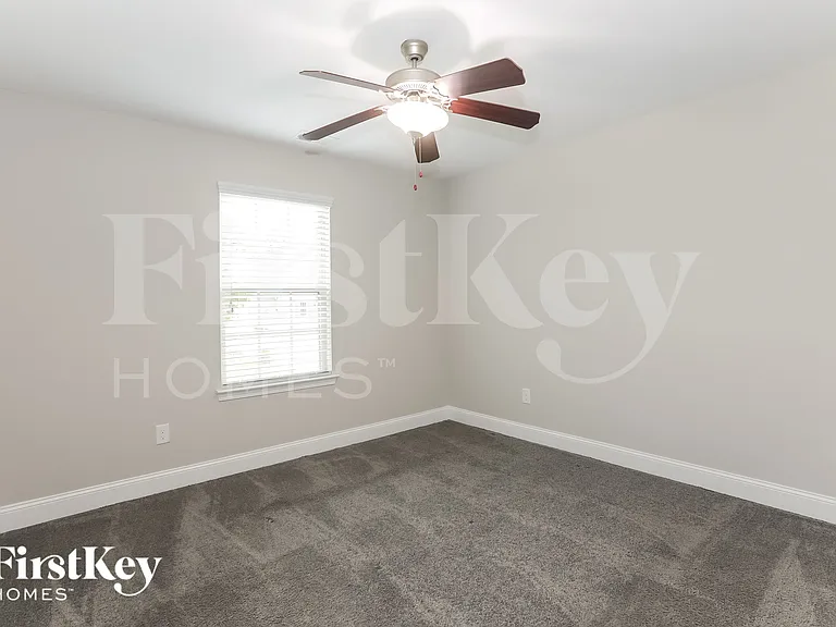 2115 Farmdale Ct — Photo 14