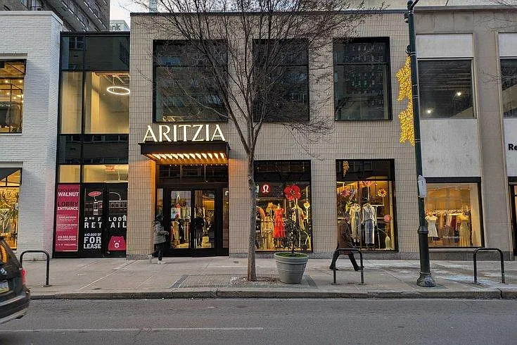 Blocks away from the shops on Walnut St.
