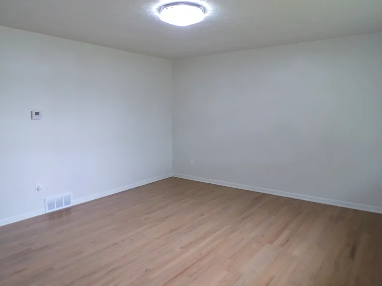 2066 Holt Ave — Photo 5
